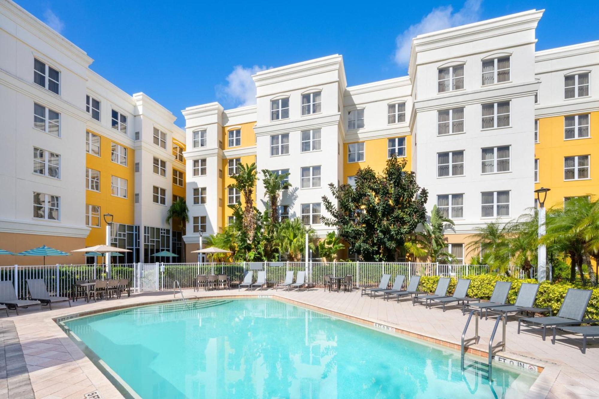 Residence Inn By Marriott Daytona Beach Speedway/Airport Екстериор снимка